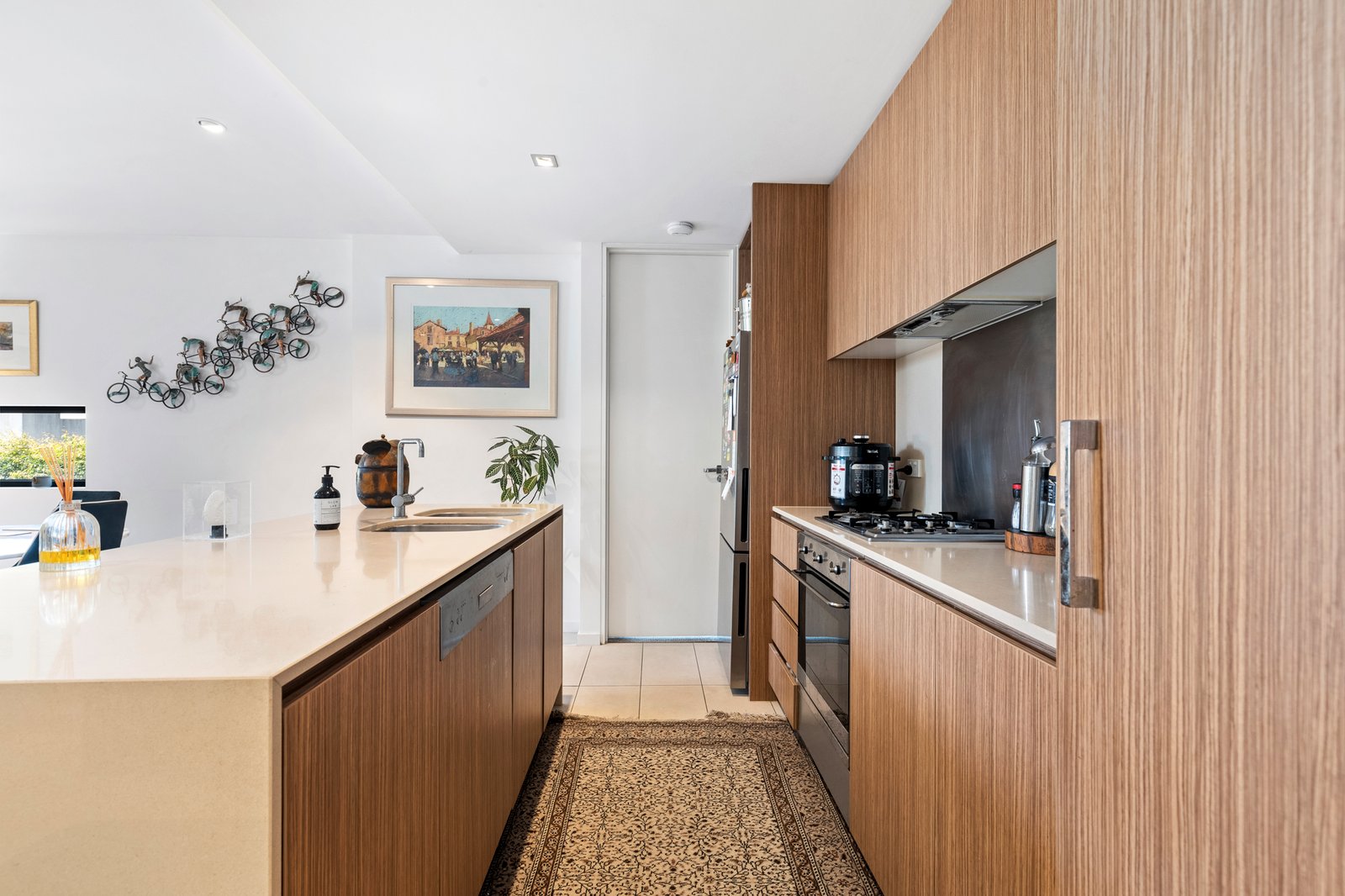 Gallery: 9/17 Pine Avenue