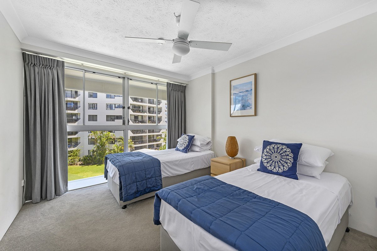 9/170-180 The Esplanade Burleigh Heads 13
