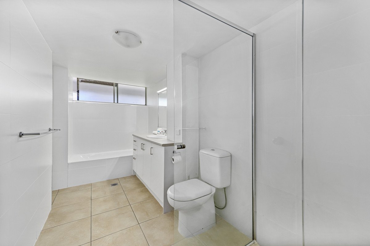 9/170-180 The Esplanade Burleigh Heads 14