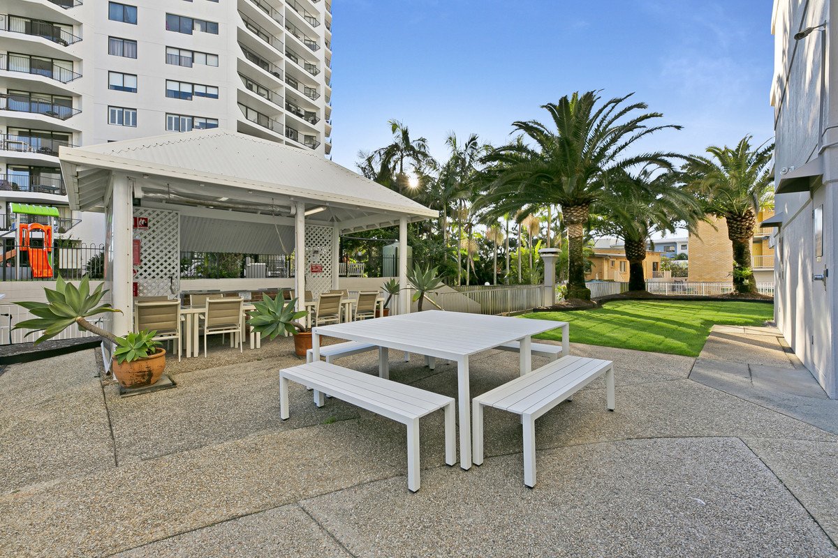 9/170-180 The Esplanade Burleigh Heads 22