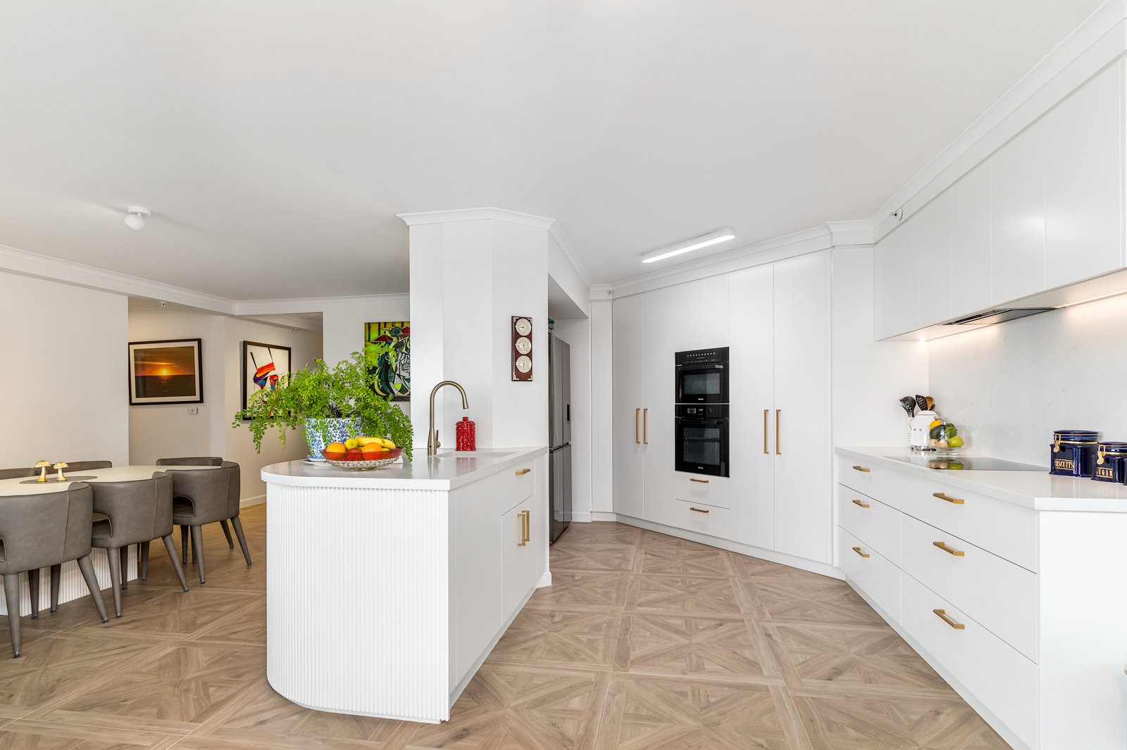 91/70-80 Marine Parade COOLANGATTA 18