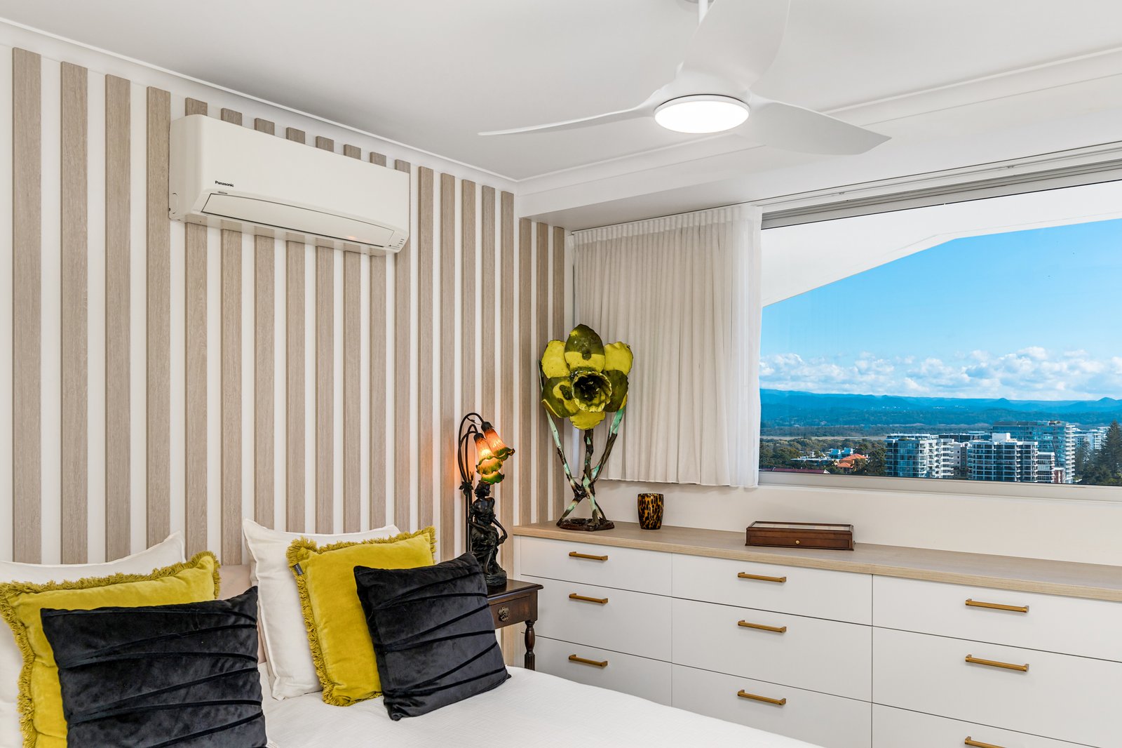 91/70-80 Marine Parade COOLANGATTA 23
