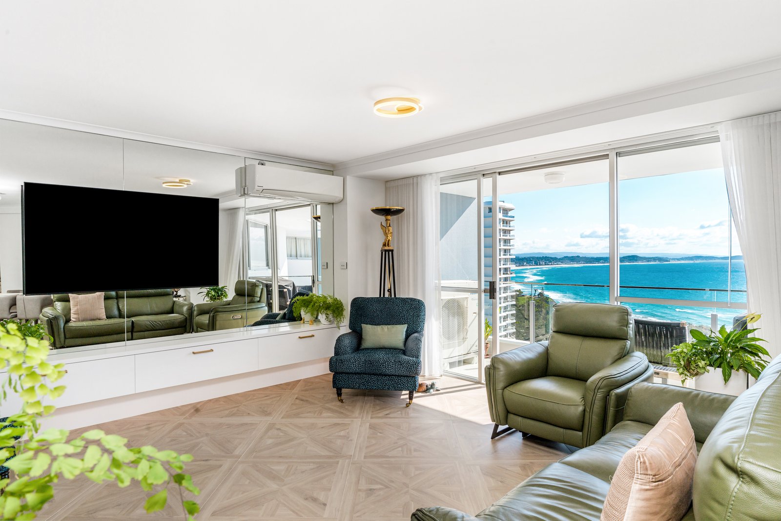 91/70-80 Marine Parade COOLANGATTA 27