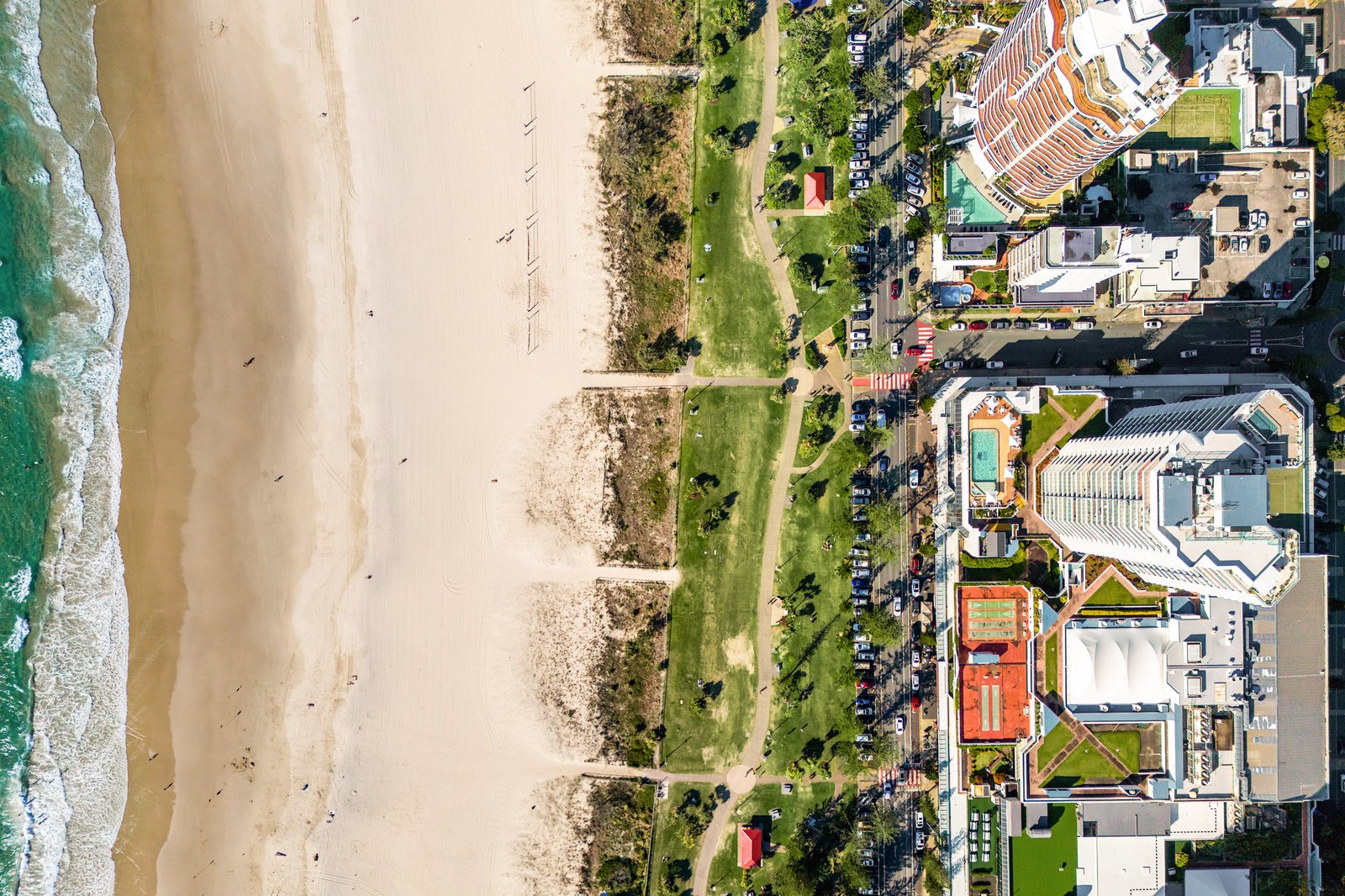 91/70-80 Marine Parade COOLANGATTA 35