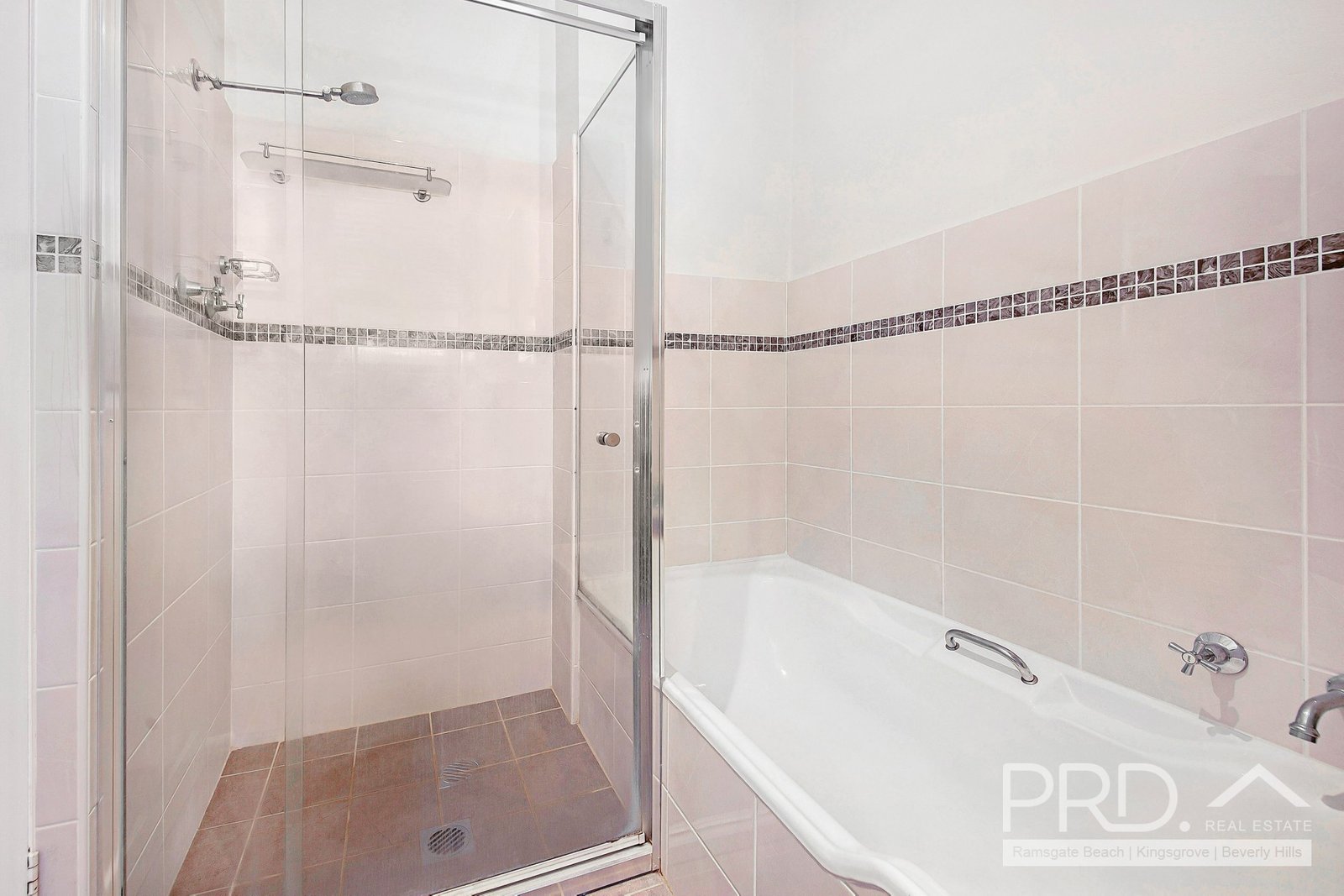 9/170 Russell Avenue DOLLS POINT 5