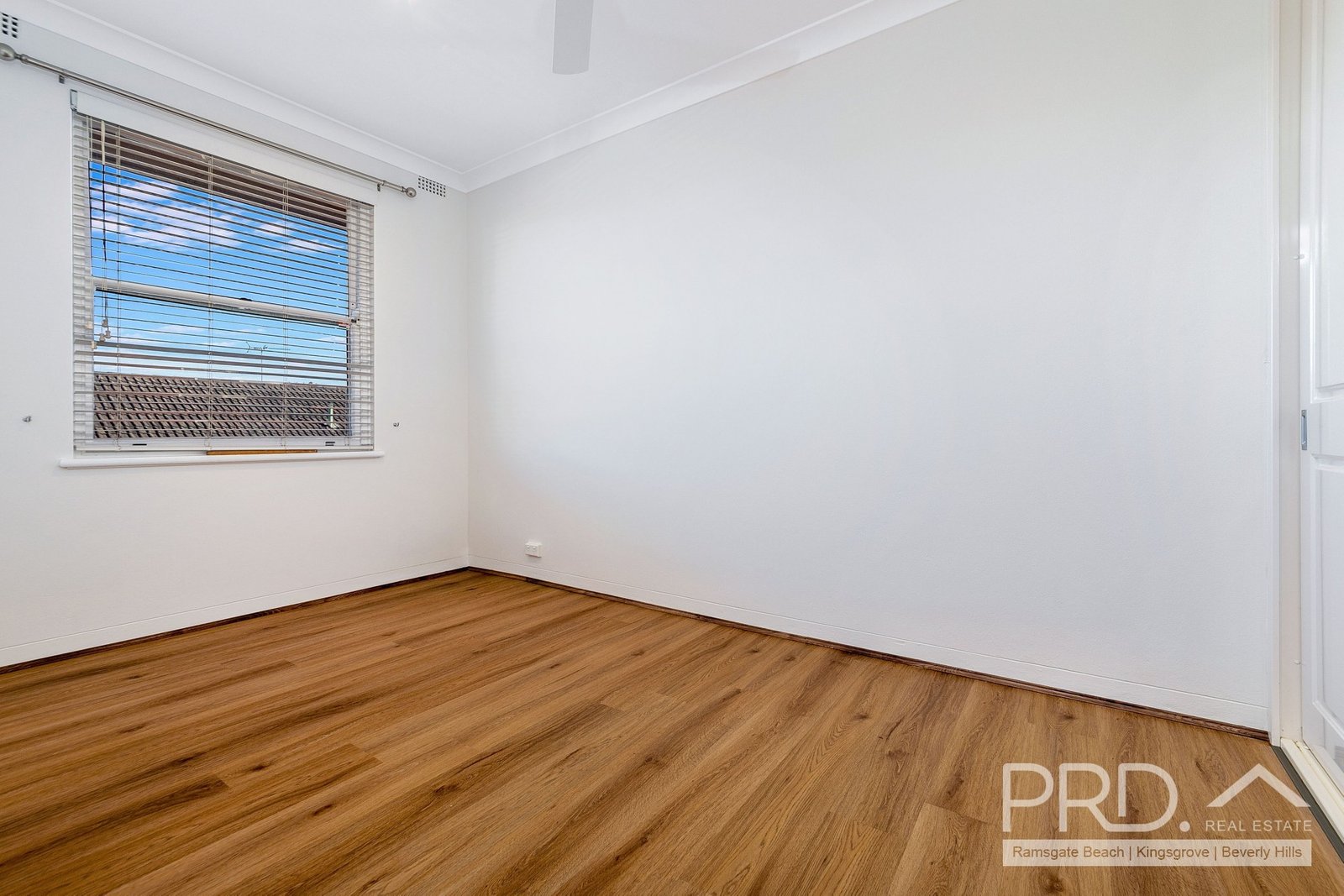 9/170 Russell Avenue DOLLS POINT 4