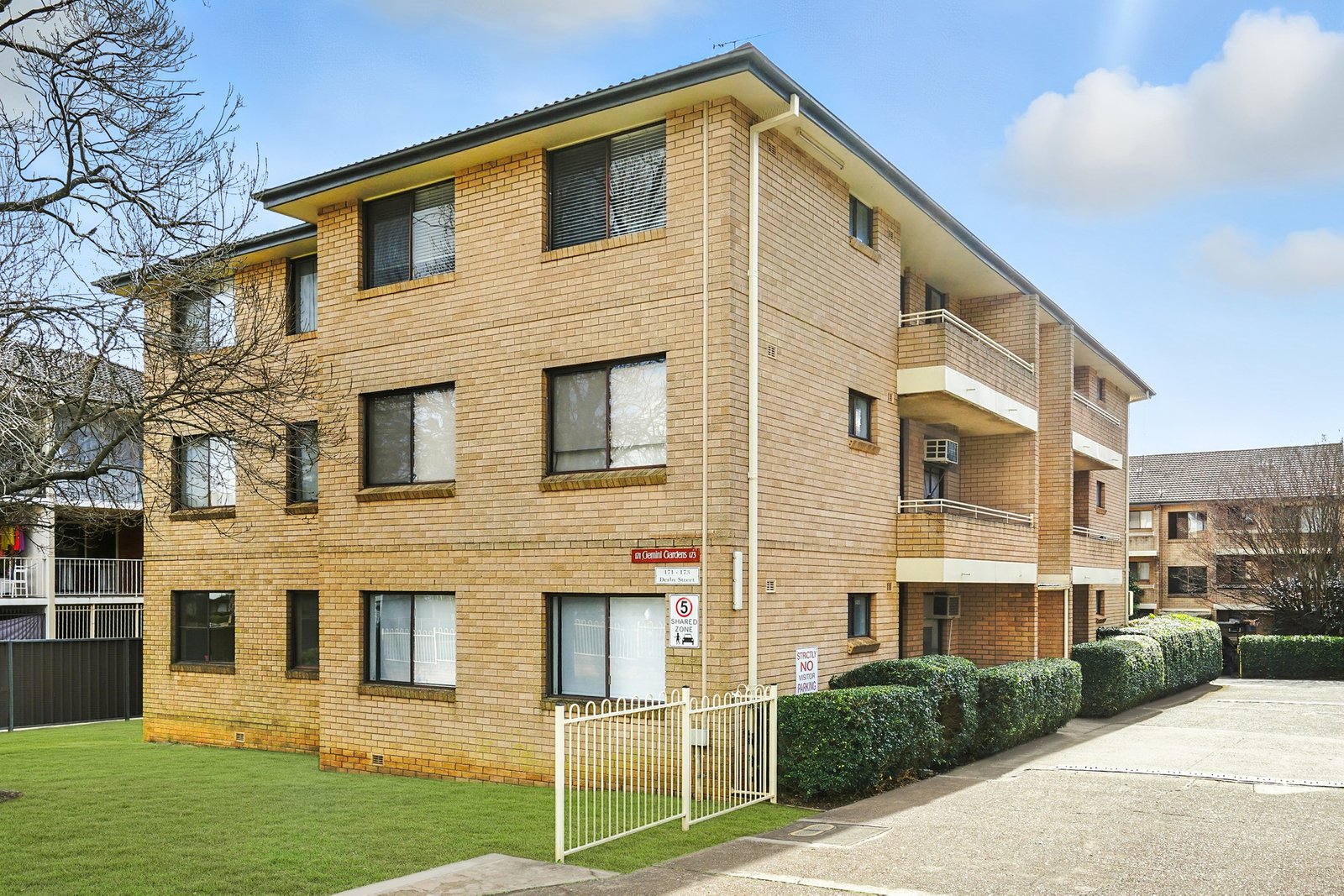 9/171 Derby St  Penrith 1