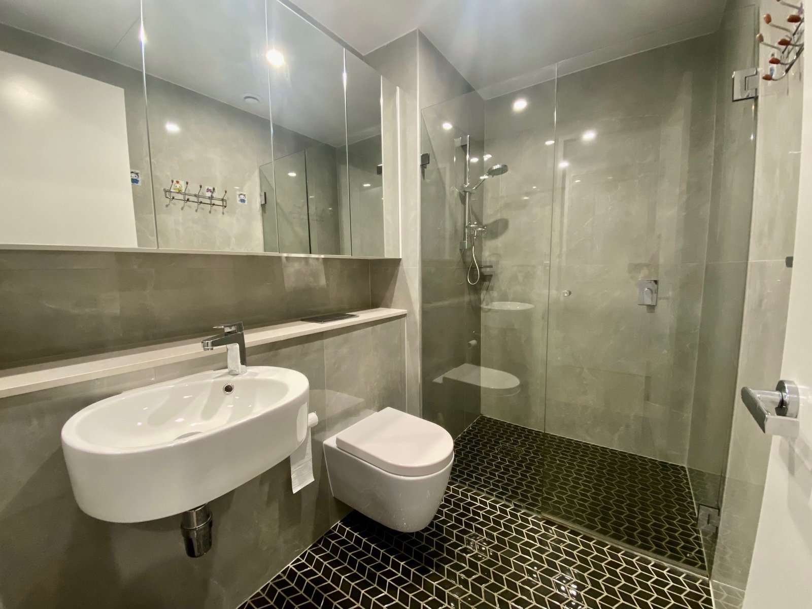 917/15 Oscar Place EASTGARDENS 7