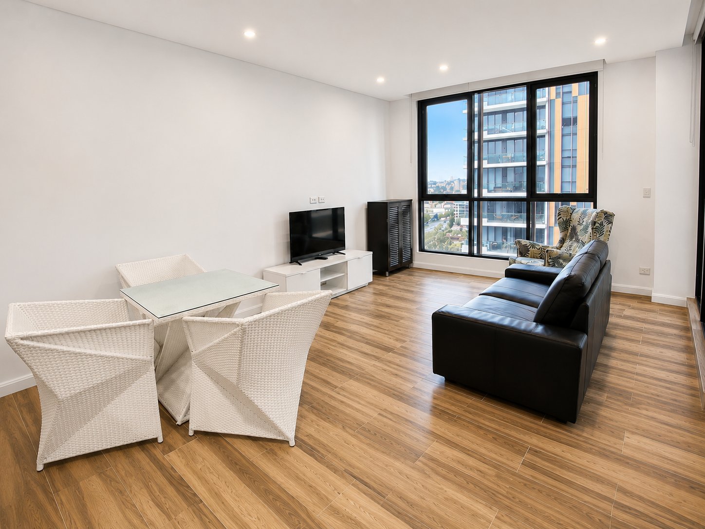 917/15 Oscar Place EASTGARDENS 1