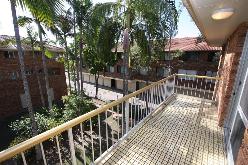 9/175 Muir Street LABRADOR 5