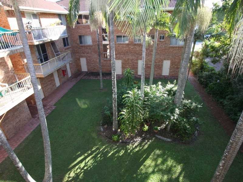 9/175 Muir Street LABRADOR 7