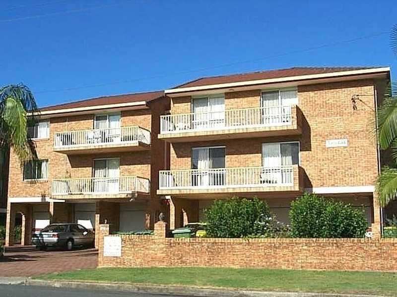 9/175 Muir Street LABRADOR 8