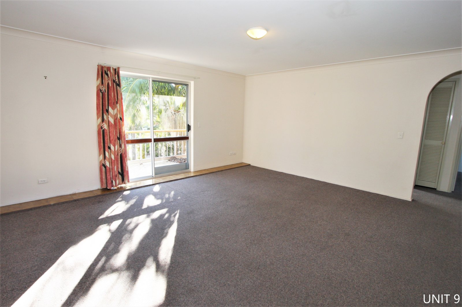 9/175 Muir Street LABRADOR 5