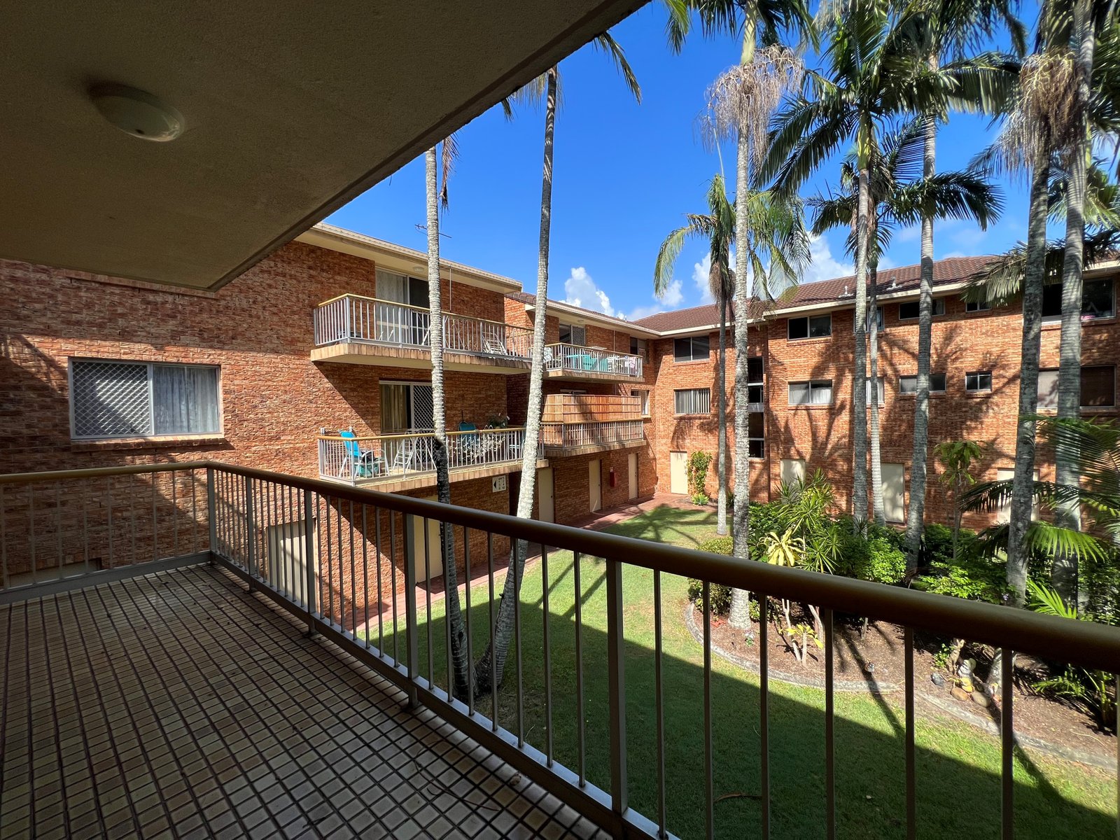 9/175 Muir Street LABRADOR 17