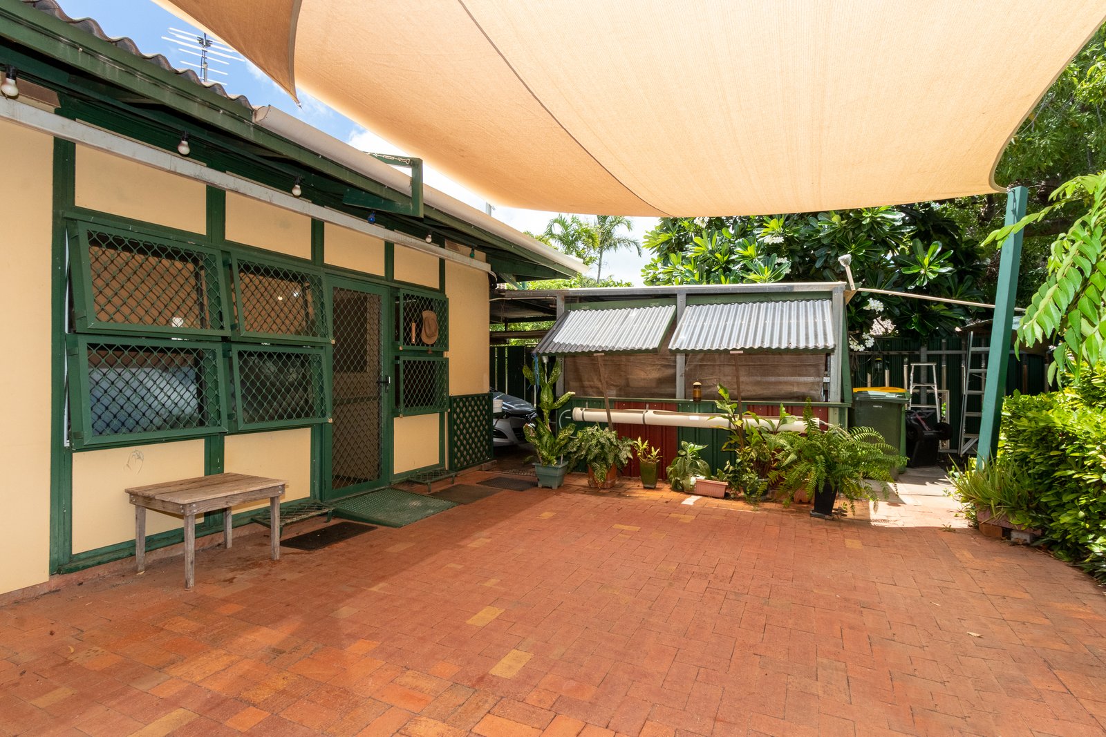 9/18 Barker Street BROOME 3