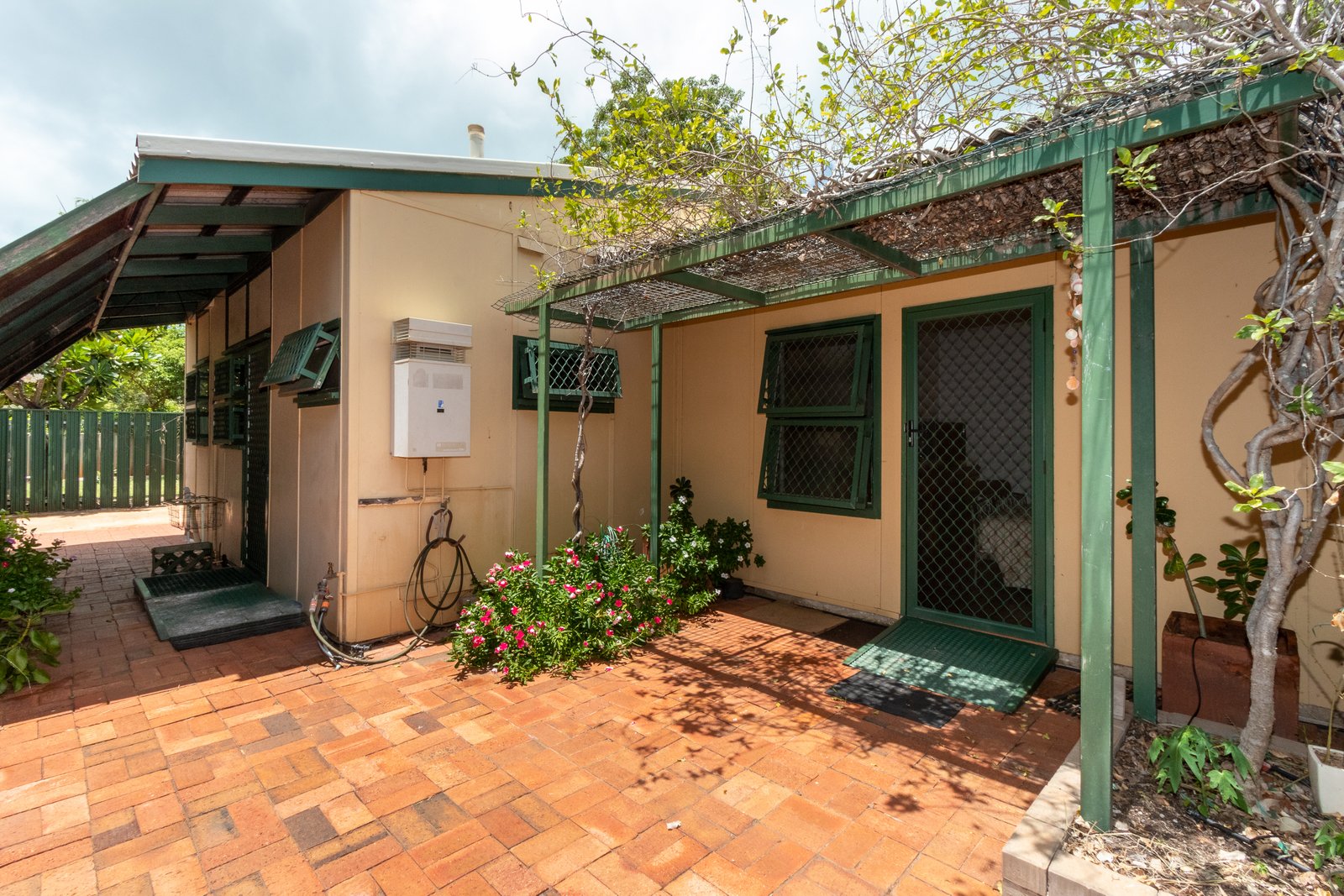 9/18 Barker Street BROOME 21