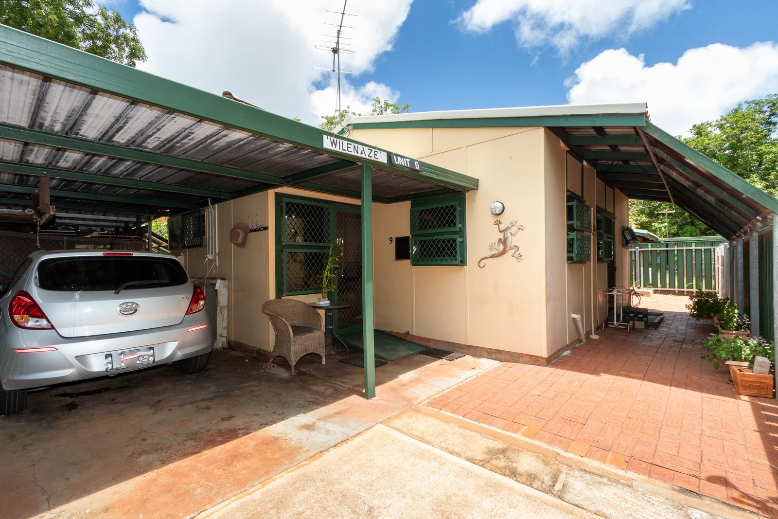9/18 Barker Street BROOME 25
