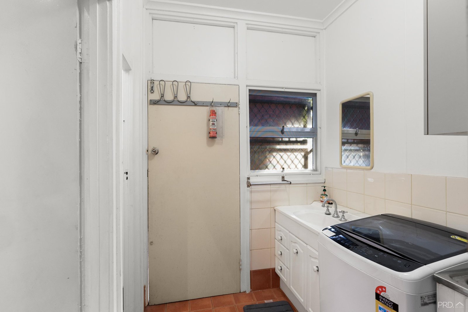 9/18 Barker Street BROOME 6