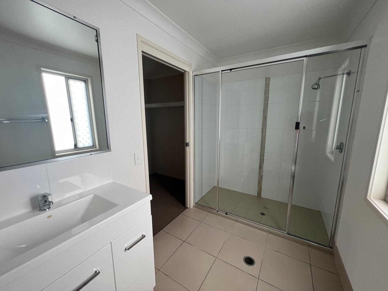 9/18 Mccann Street SOUTH GLADSTONE 10