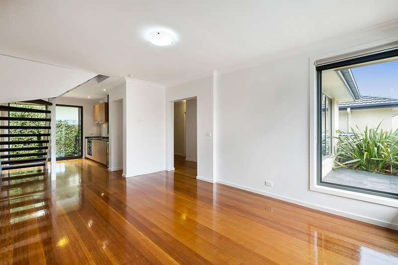 Gallery: 9./184 Beach Road