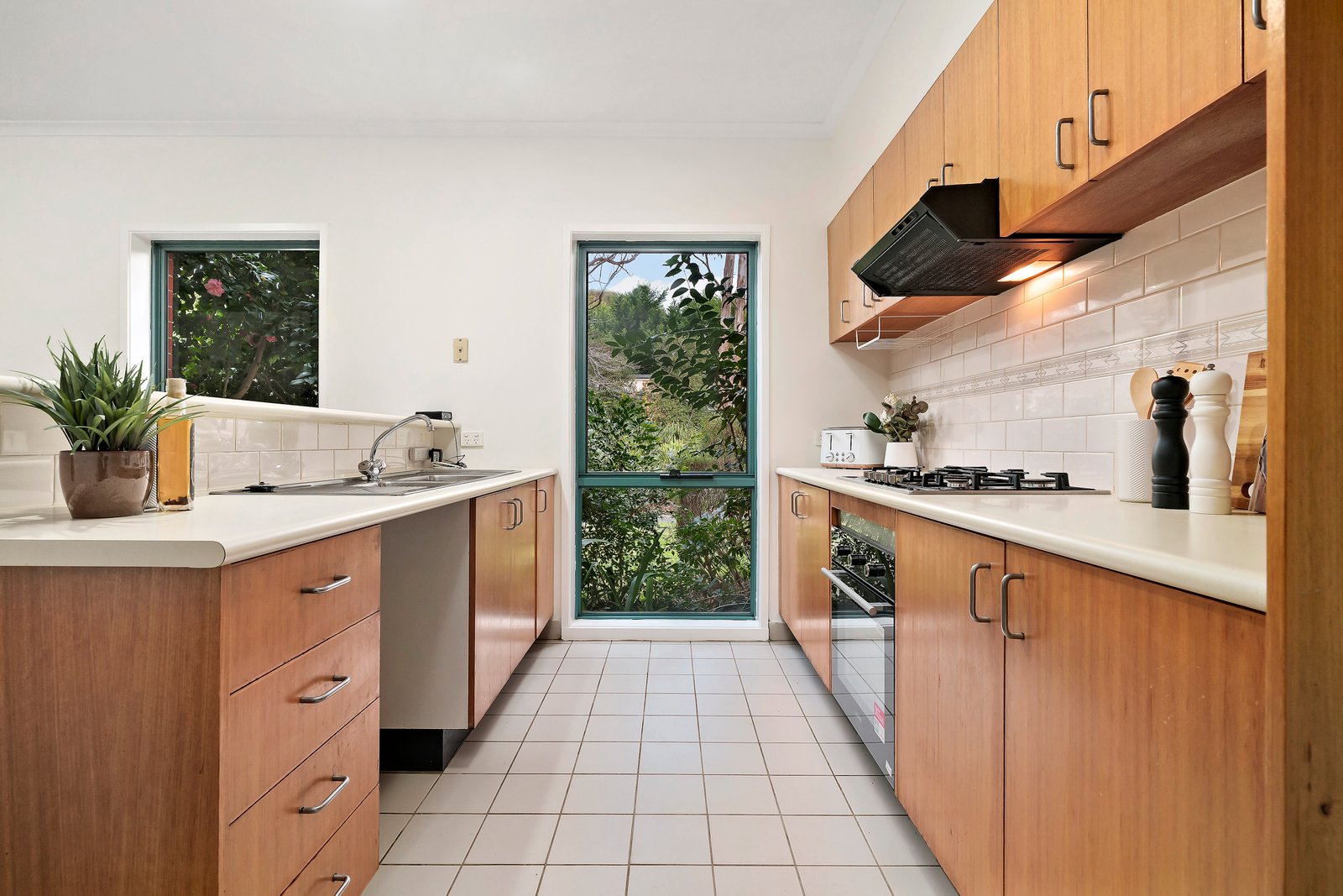 Real Estate and Property in 9/19 Vaughan Crescent , Kew, VIC