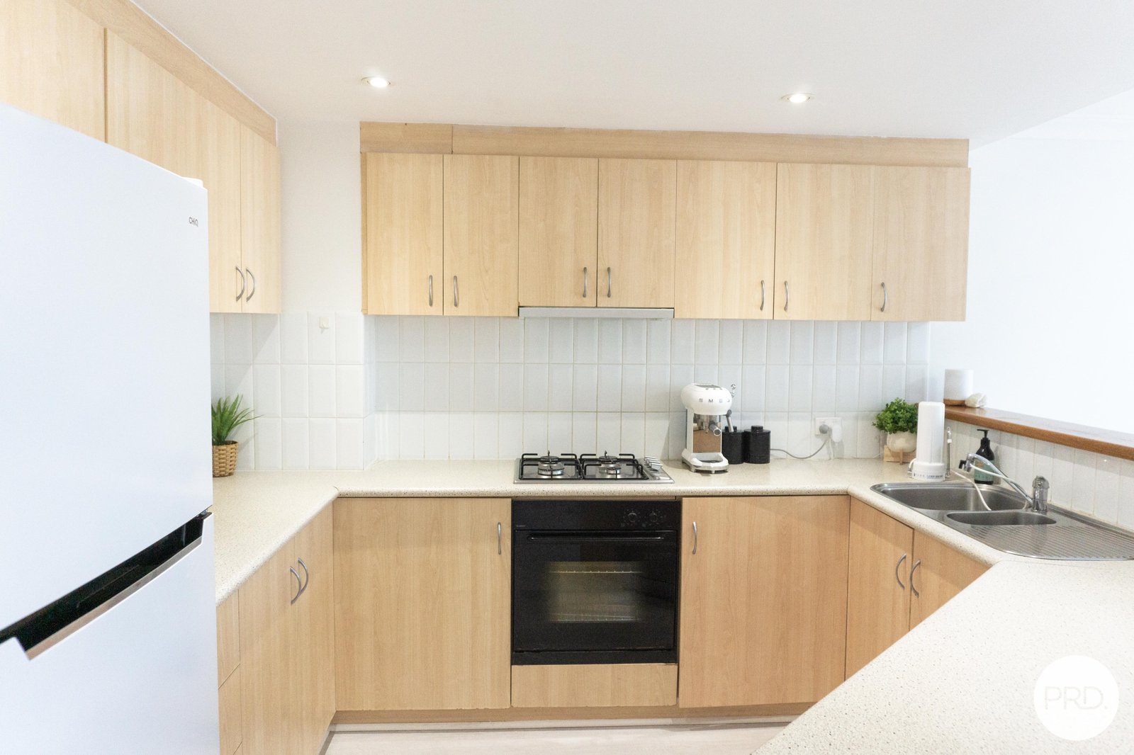 9/192 Hampden Road NEDLANDS 4