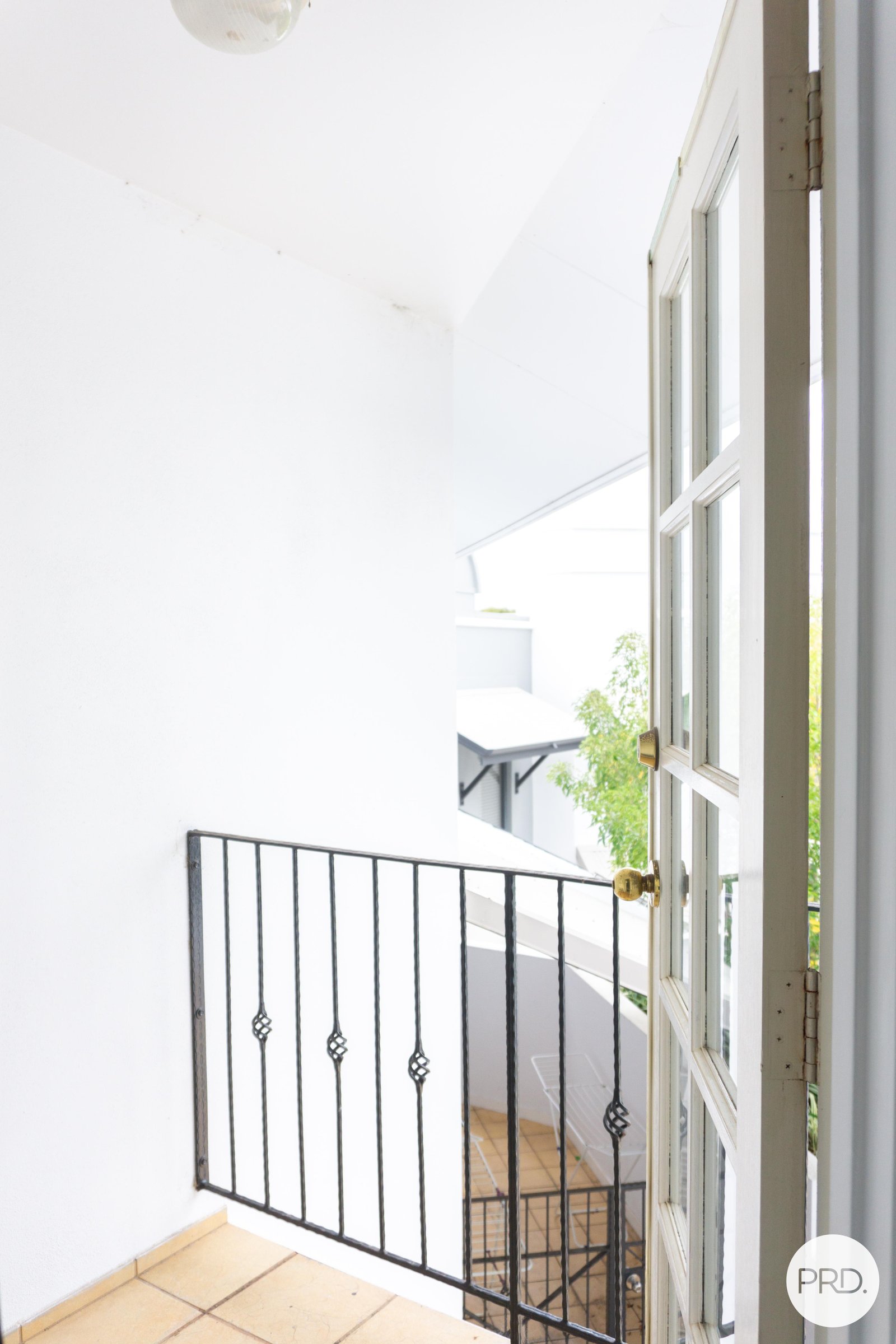 9/192 Hampden Road NEDLANDS 7