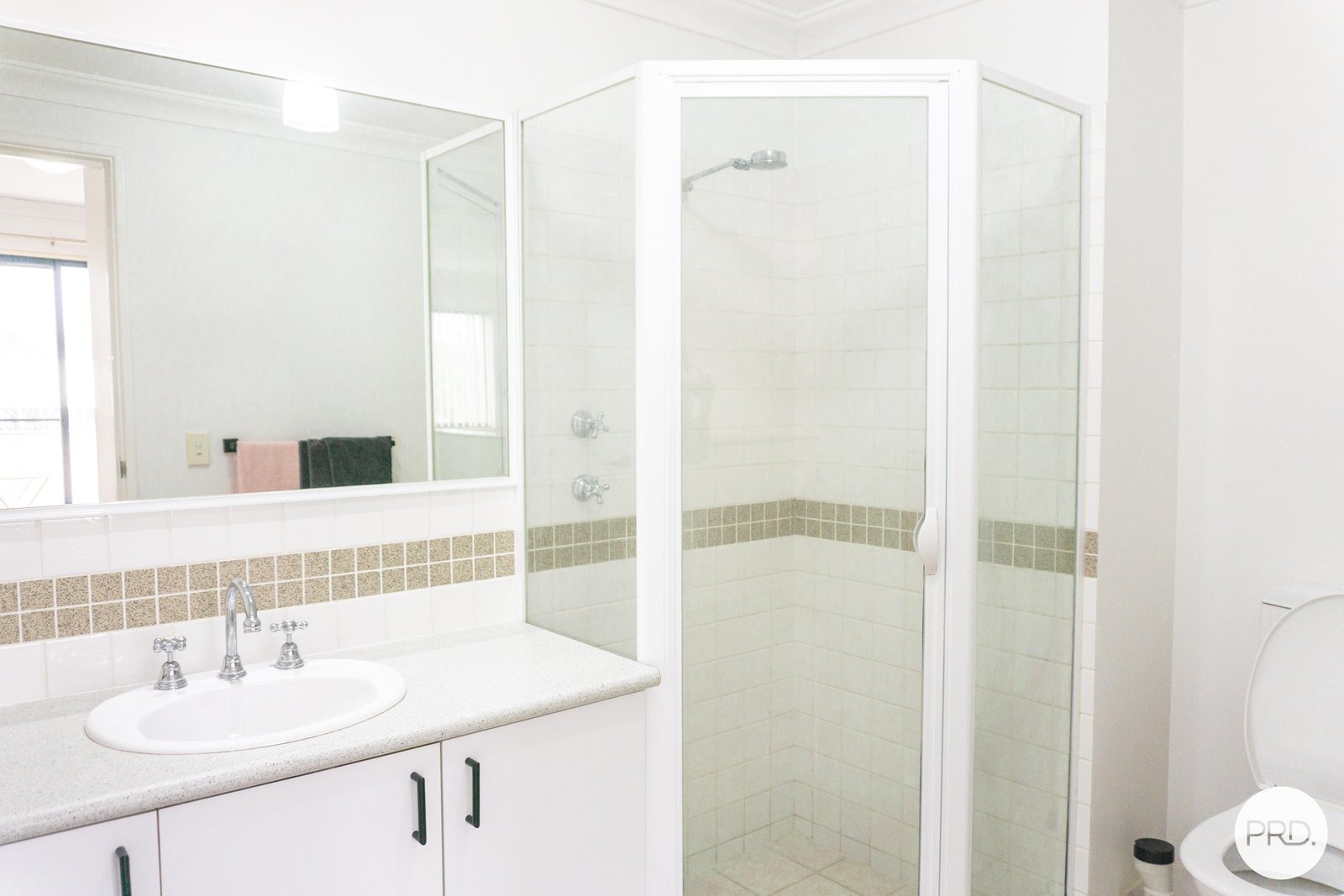 9/192 Hampden Road NEDLANDS 8