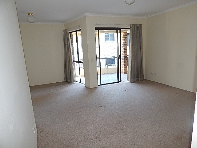 9/1925 Gold Coast Highway BURLEIGH HEADS 5