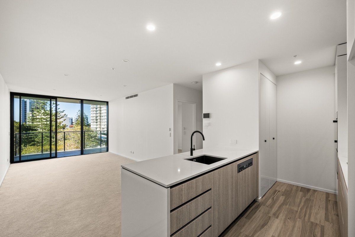 9/1969-1971 Gold Coast Highway Burleigh Heads 1