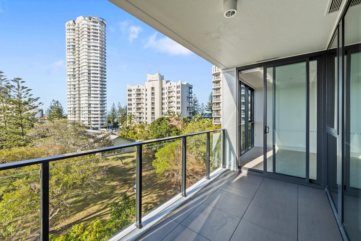 9/1969-1971 Gold Coast Highway Burleigh Heads 4