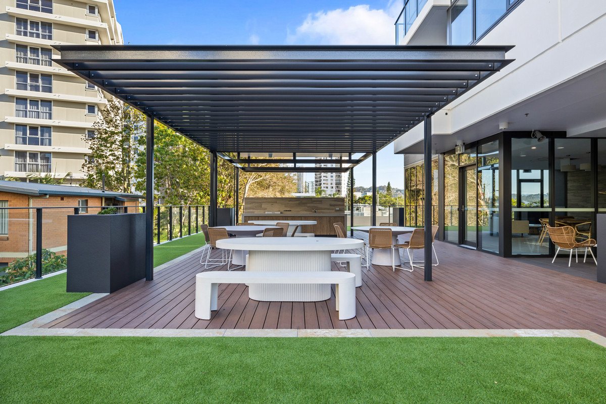 9/1969-1971 Gold Coast Highway Burleigh Heads 11