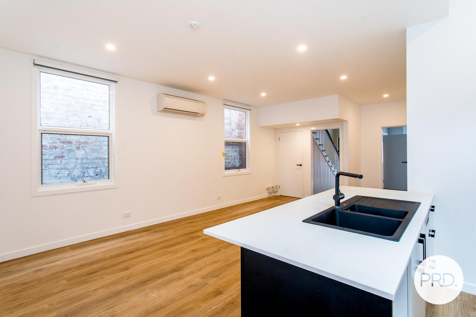 91a Brooker Avenue GLEBE 2