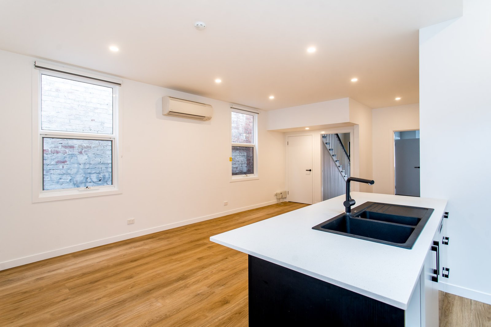 91a Brooker Avenue GLEBE 2