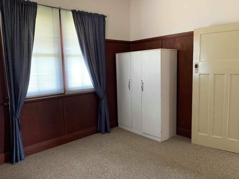 91a Ebsworth Street TAMWORTH 2