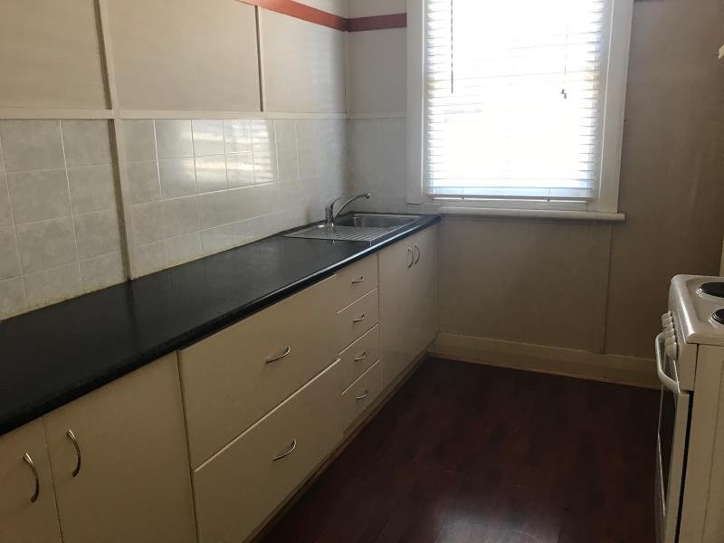 91a Ebsworth Street TAMWORTH 3