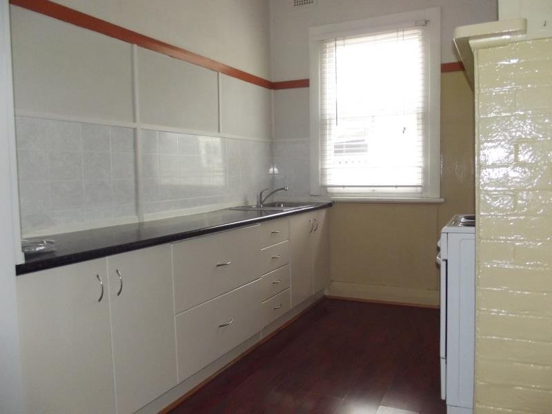91a Ebsworth Street TAMWORTH 3