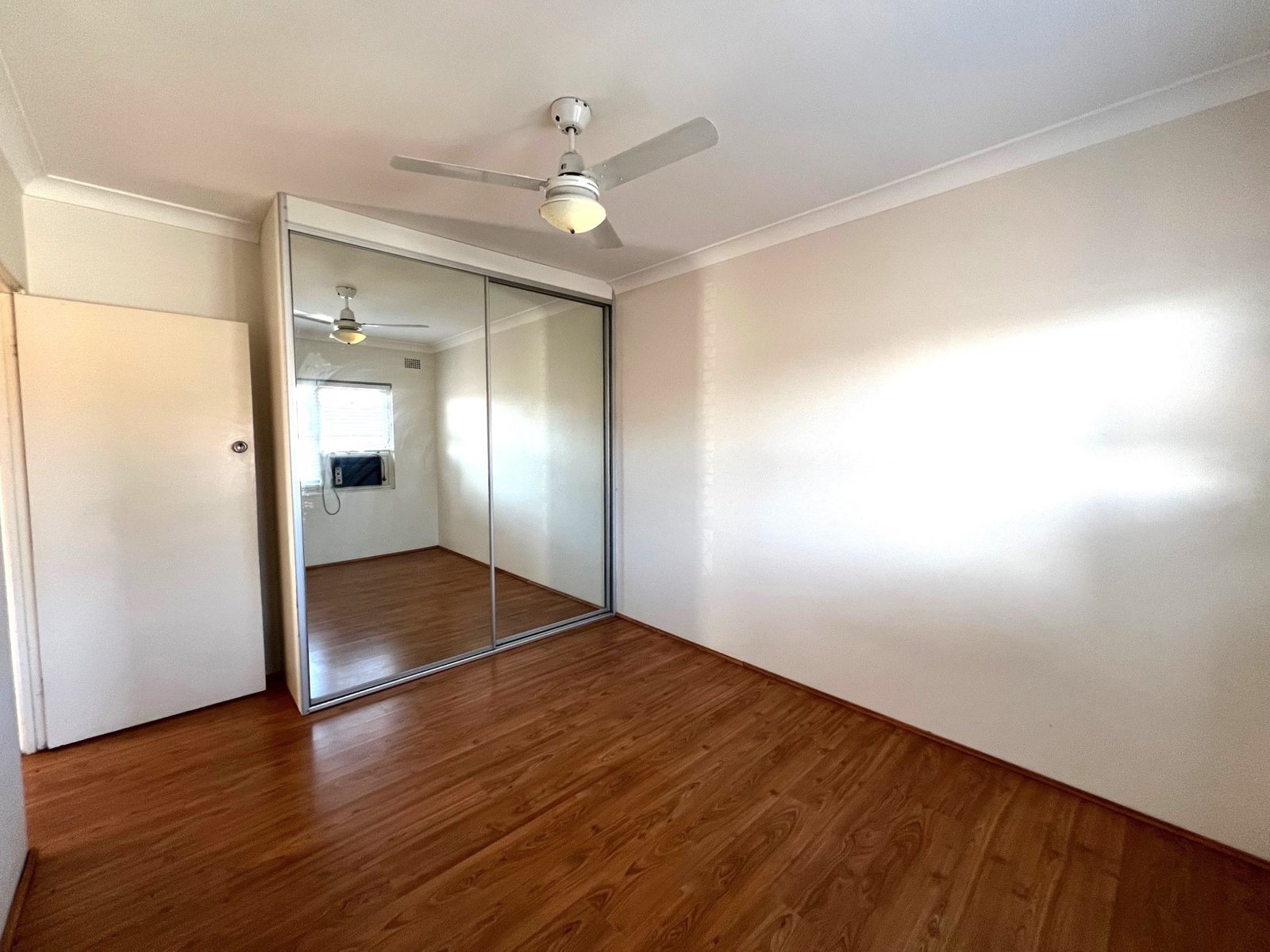 9/1A Ocean Street KOGARAH 4