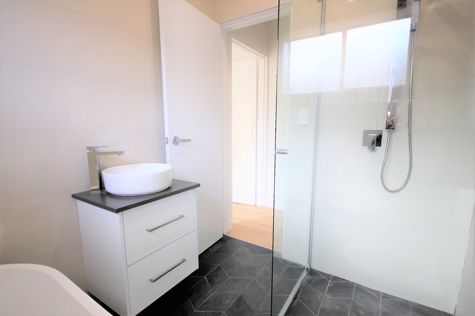 9/2-4 Guinea Street KOGARAH 4