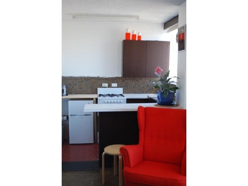 Gallery: 9/2-4 Heather Street