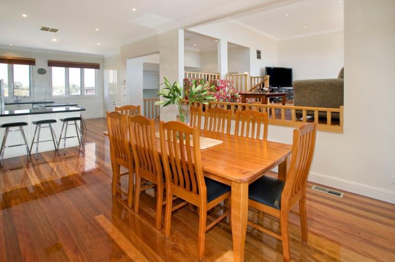 Gallery: 92 Beach Road