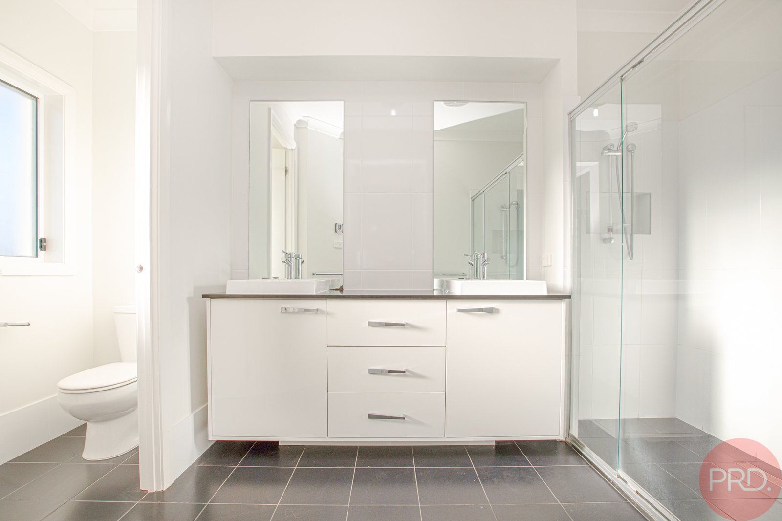 92 Canterbury Drive RAWORTH 10