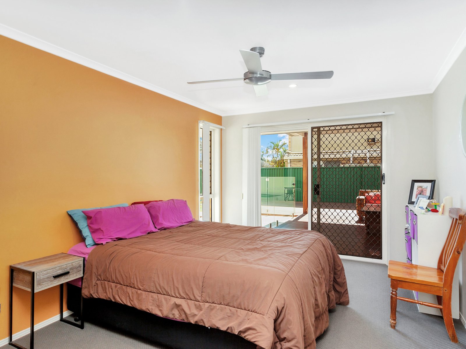 92 Cassowary Drive BURLEIGH WATERS 13