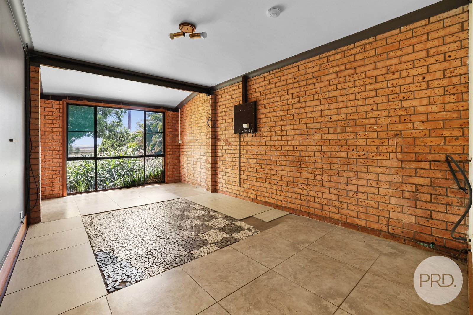 92 Darby Road SPRING RIDGE 17