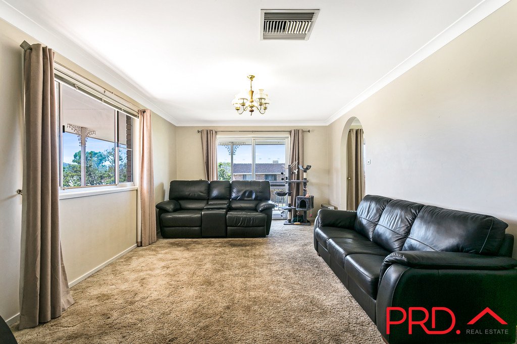 92 Edward Street TAMWORTH 4
