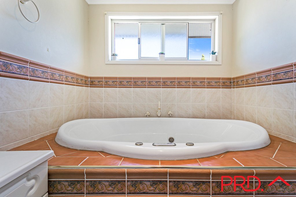 92 Edward Street TAMWORTH 13