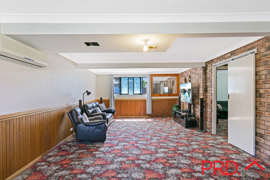 92 Edward Street TAMWORTH 15