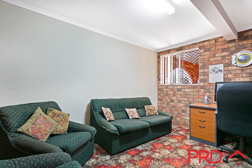 92 Edward Street TAMWORTH 17
