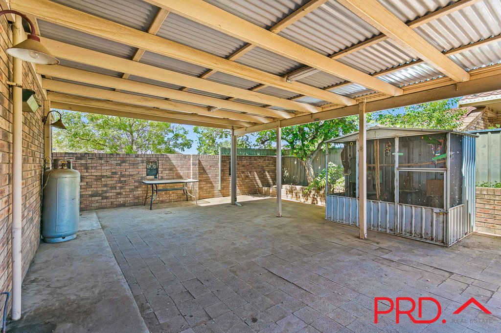 92 Edward Street TAMWORTH 18