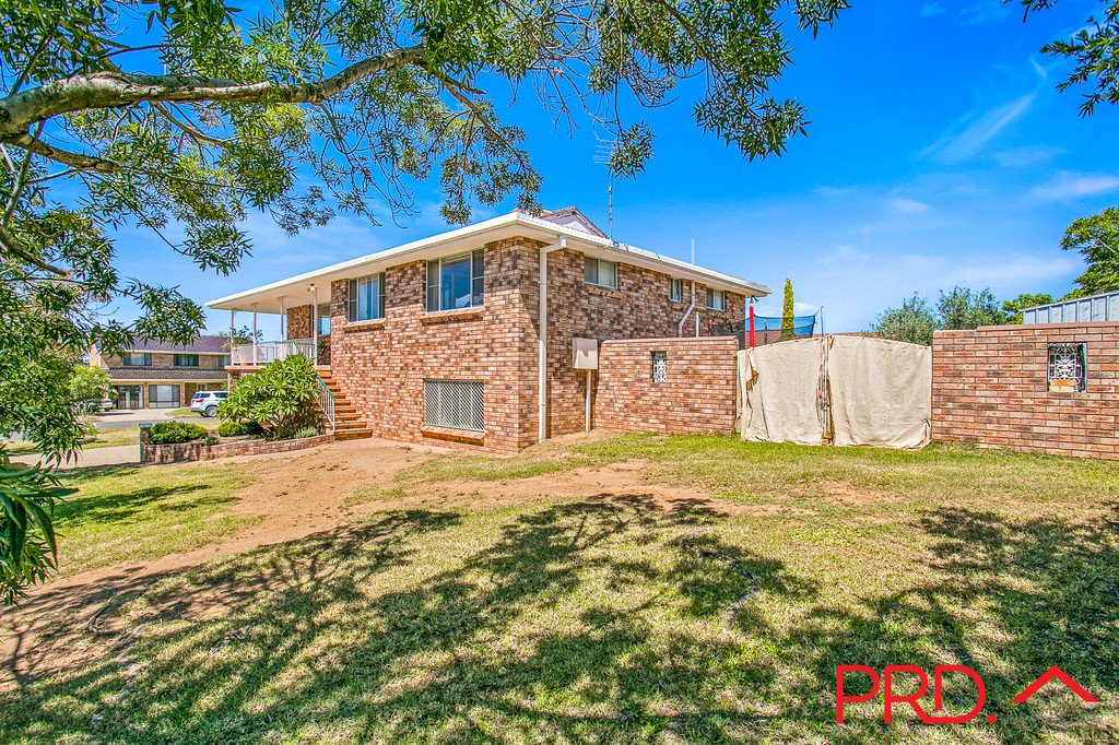 92 Edward Street TAMWORTH 19
